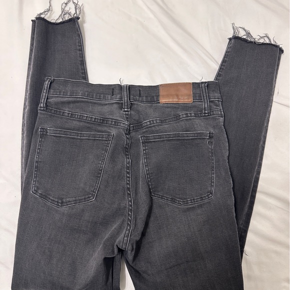 Madewell 9" High Rise Skinny Jeans in Black Sea Raw Hem Distressed Boho - Picture 4 of 6